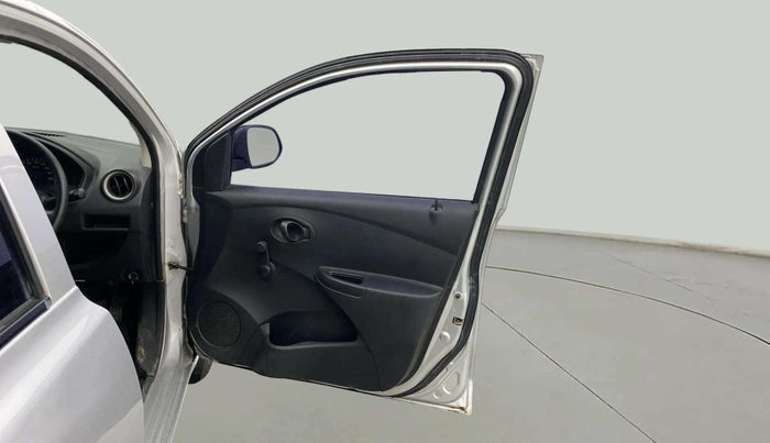 2018 Datsun Go Plus A, Petrol, Manual, 46,191 km, RHS Front Door