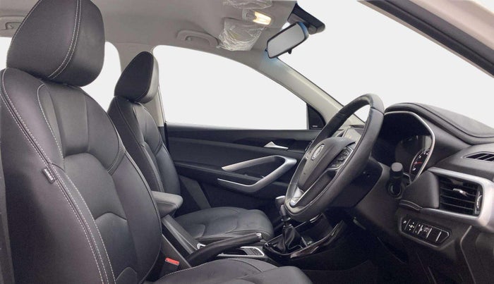2020 MG HECTOR SMART HYBRID 1.5 PETROL, Petrol, Manual, 24,462 km, Right Side Front Door Cabin