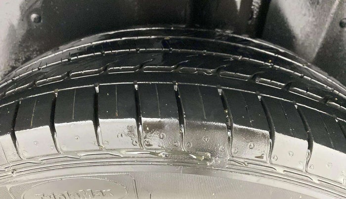 2020 MG HECTOR SMART HYBRID 1.5 PETROL, Petrol, Manual, 24,462 km, Left Rear Tyre Tread