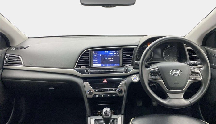 2019 Hyundai New Elantra 2.0 SX MT PETROL, Petrol, Manual, 26,332 km, Dashboard