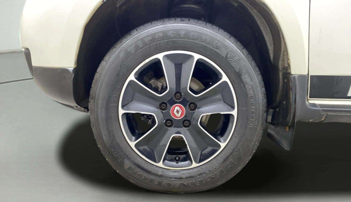 2017 Renault Duster RXS CVT, Petrol, Automatic, 95,692 km, Left Front Wheel