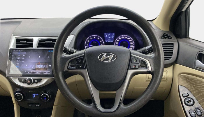 2015 Hyundai Verna FLUIDIC 4S1.6 VTVT S O AT, Petrol, Automatic, 71,272 km, Steering Wheel Close Up
