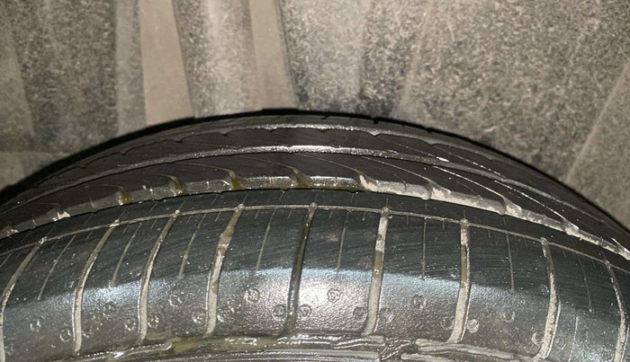 2020 Maruti Ertiga ZXI SHVS, Petrol, Manual, 10,234 km, Right Rear Tyre Tread