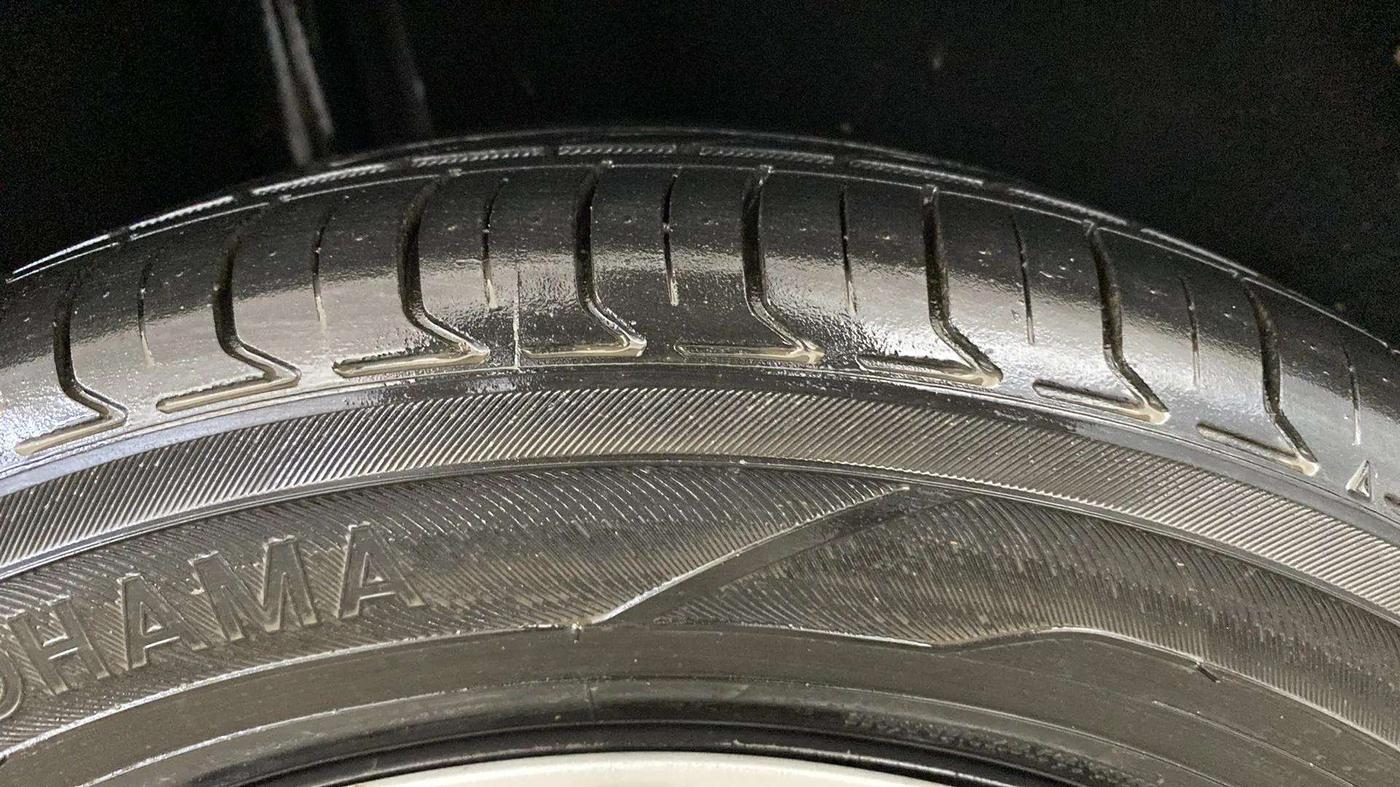 2018 Ford Ecosport TREND + 1.5L PETROL AT, Petrol, Automatic, 1,23,456 km, Right Rear Tyre Tread