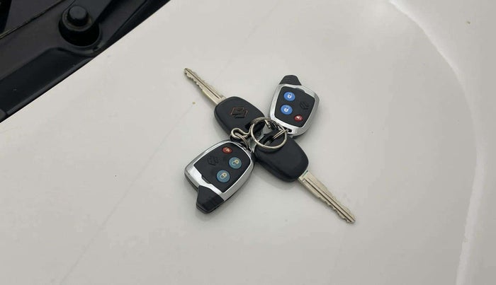 2018 Maruti Wagon R 1.0 LXI CNG, CNG, Manual, 33,322 km, Key Close Up