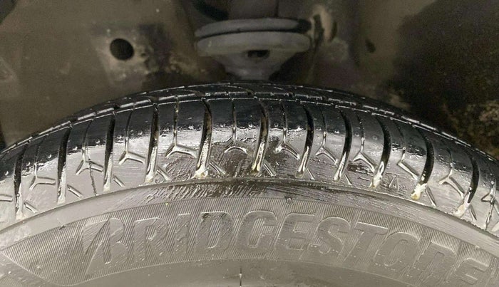 2018 Maruti Wagon R 1.0 LXI CNG, CNG, Manual, 33,322 km, Left Front Tyre Tread