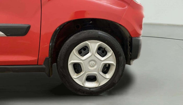 2019 Maruti S PRESSO VXI PLUS AMT, CNG, Automatic, 1,25,282 km, Right Front Wheel