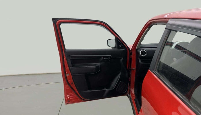 2019 Maruti S PRESSO VXI PLUS AMT, CNG, Automatic, 1,25,282 km, LHS Front Door