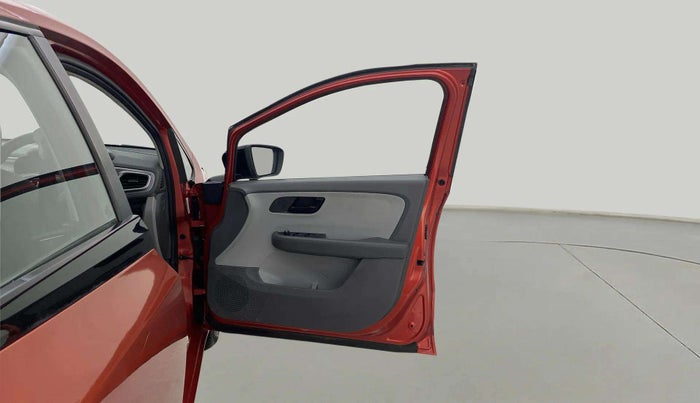 2020 Tata ALTROZ XT PETROL, Petrol, Manual, 42,754 km, RHS Front Door