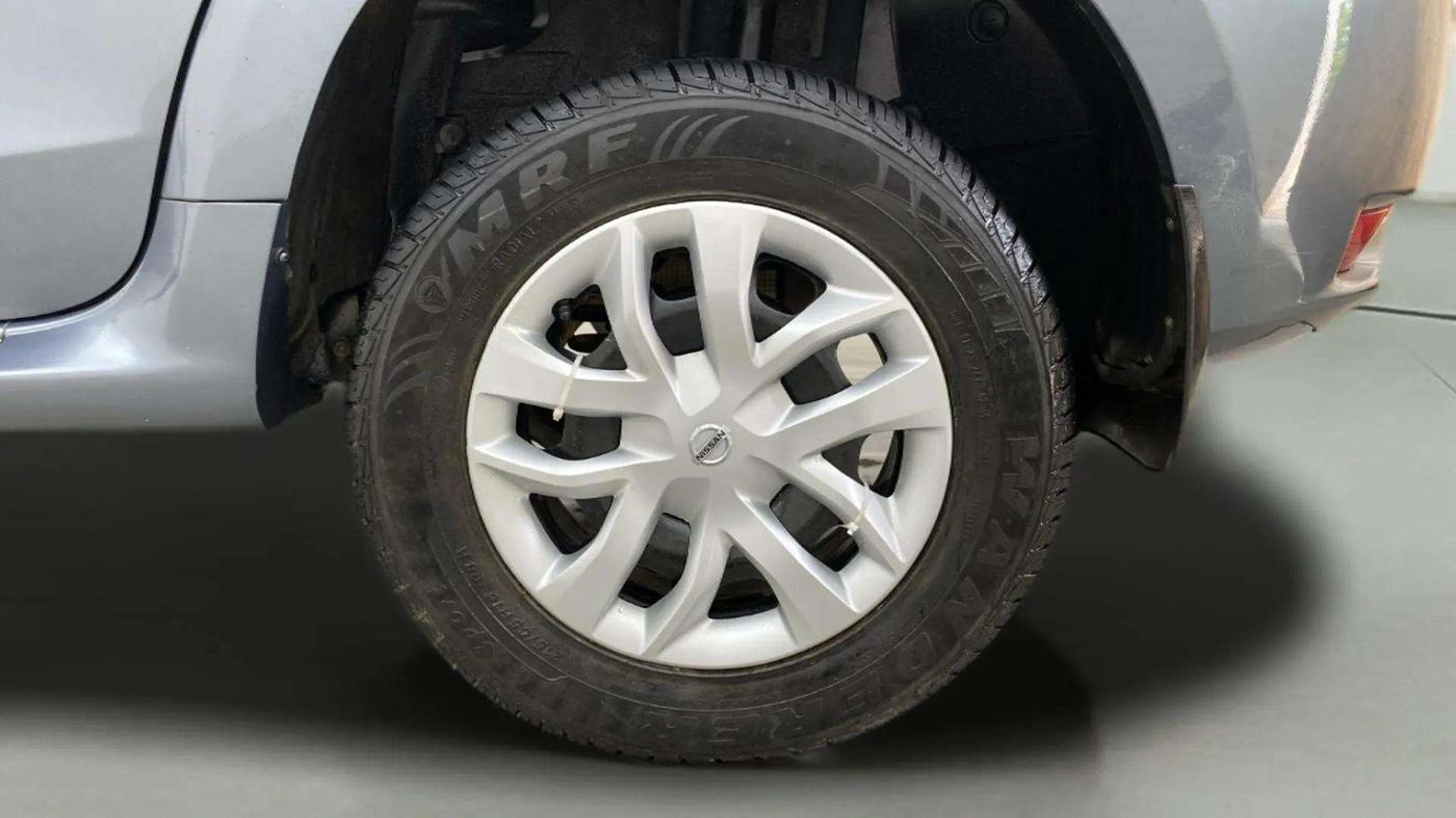 2015 Nissan Terrano XL (P), Petrol, Manual, 49,330 km, Left Rear Wheel