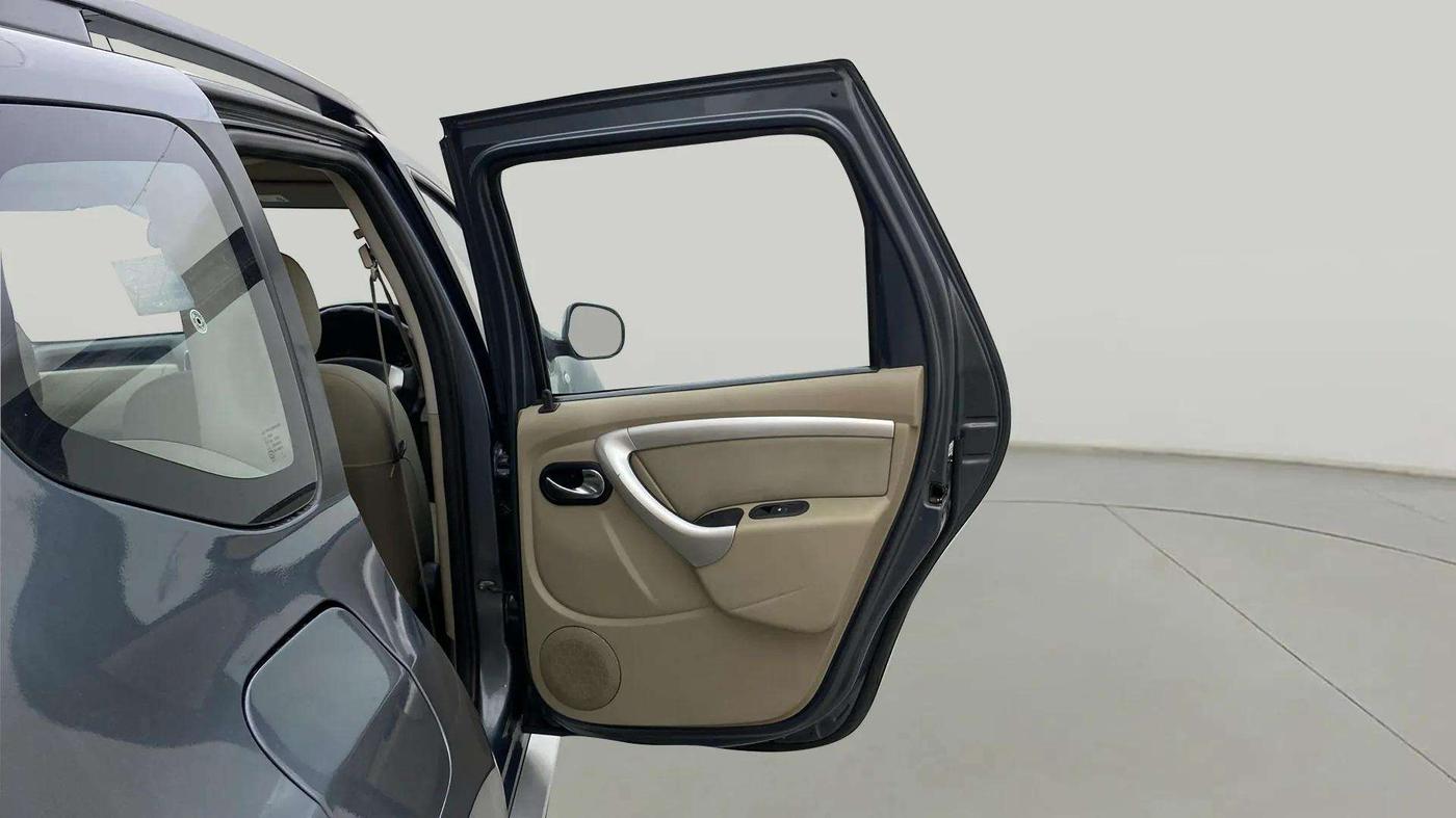 2015 Nissan Terrano XL (P), Petrol, Manual, 49,330 km, RHS Rear Door