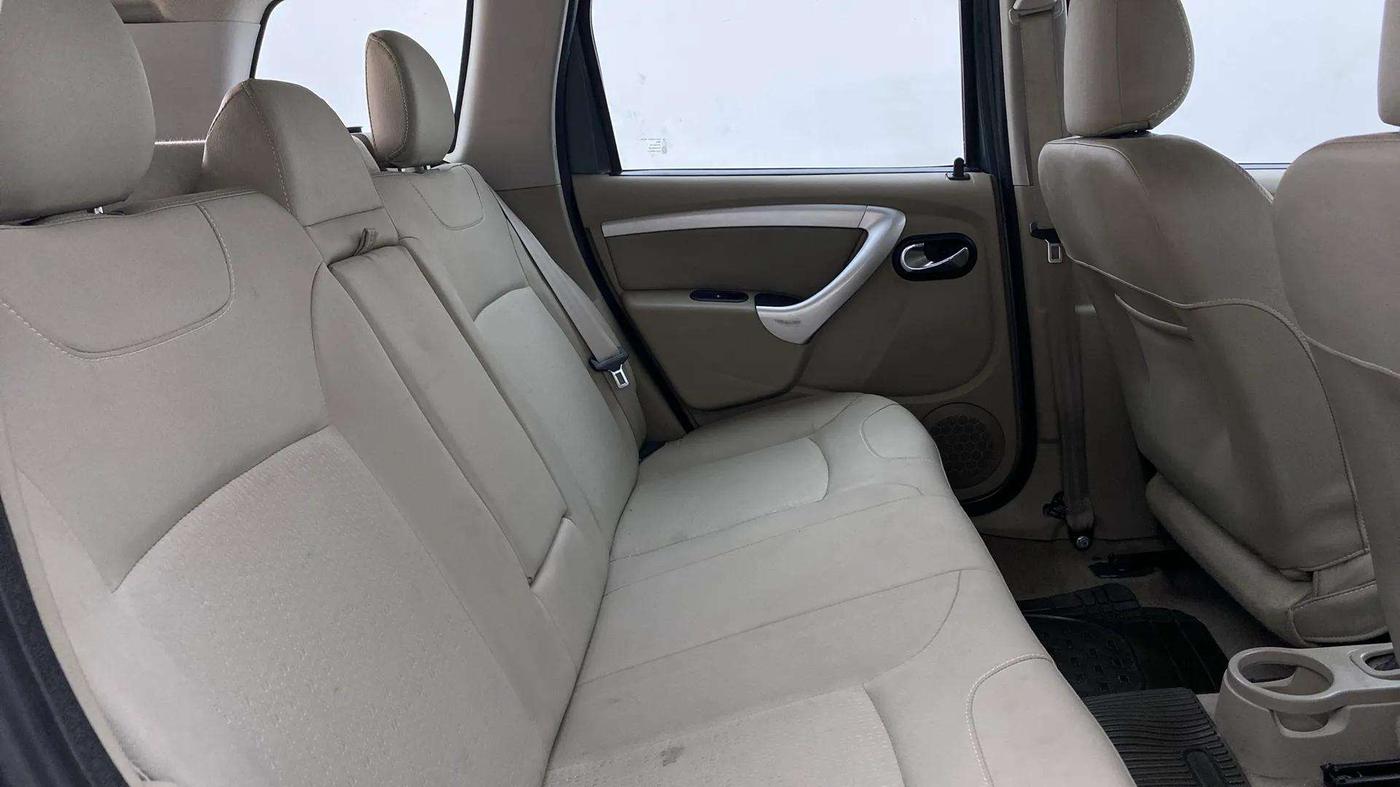 2015 Nissan Terrano XL (P), Petrol, Manual, 49,330 km, Right Side Rear Door Cabin