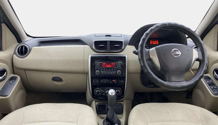 2015 Nissan Terrano XL (P), Petrol, Manual, 49,291 km, Dashboard