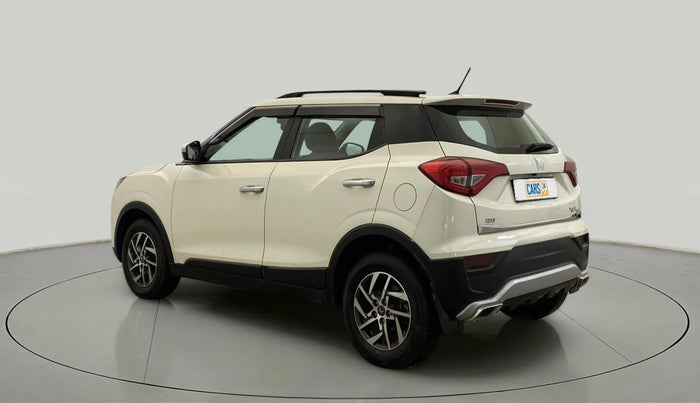 2023 Mahindra XUV300 W8 (O) 1.5 DIESEL, Diesel, Manual, 60,939 km, Left Back Diagonal
