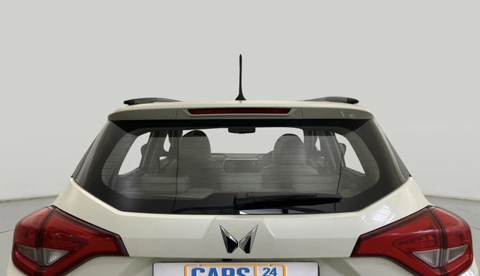 2023 Mahindra XUV300 W8 (O) 1.5 DIESEL, Diesel, Manual, 60,939 km, Rear Windshield