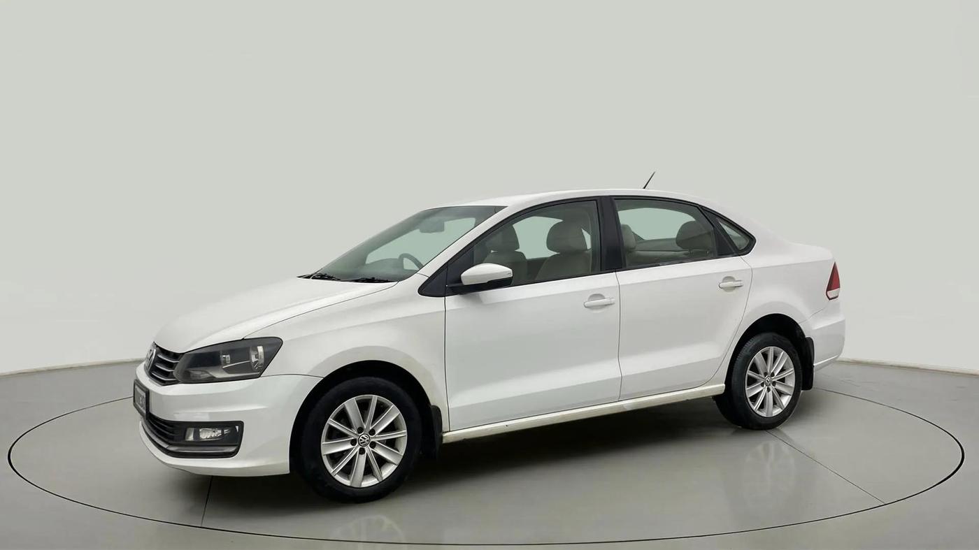 2015 Volkswagen Vento HIGHLINE PETROL AT, Petrol, Automatic, 71,325 km, Left Front Diagonal