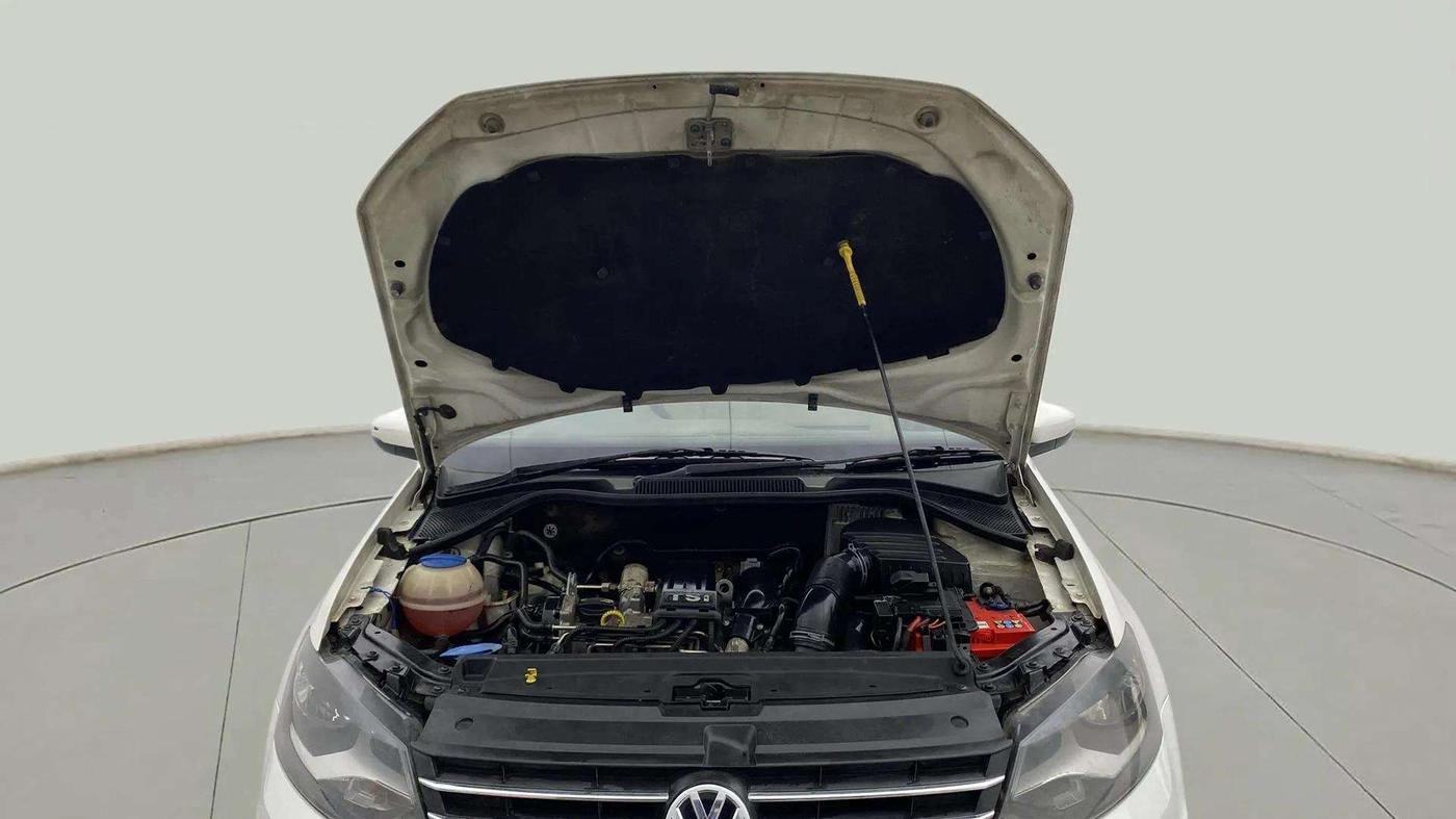2015 Volkswagen Vento HIGHLINE PETROL AT, Petrol, Automatic, 71,325 km, Open Bonet