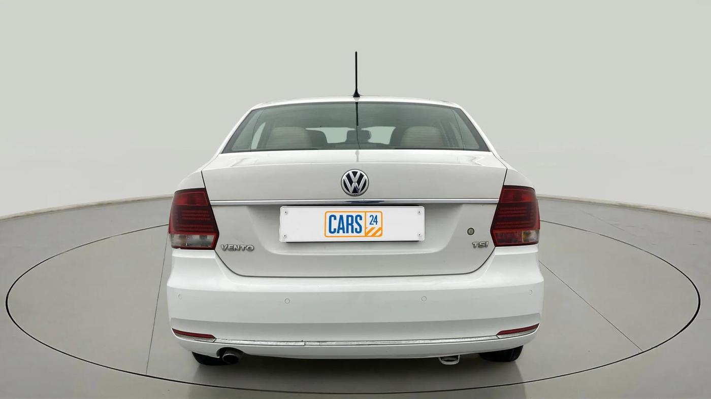 2015 Volkswagen Vento HIGHLINE PETROL AT, Petrol, Automatic, 71,325 km, Back/Rear