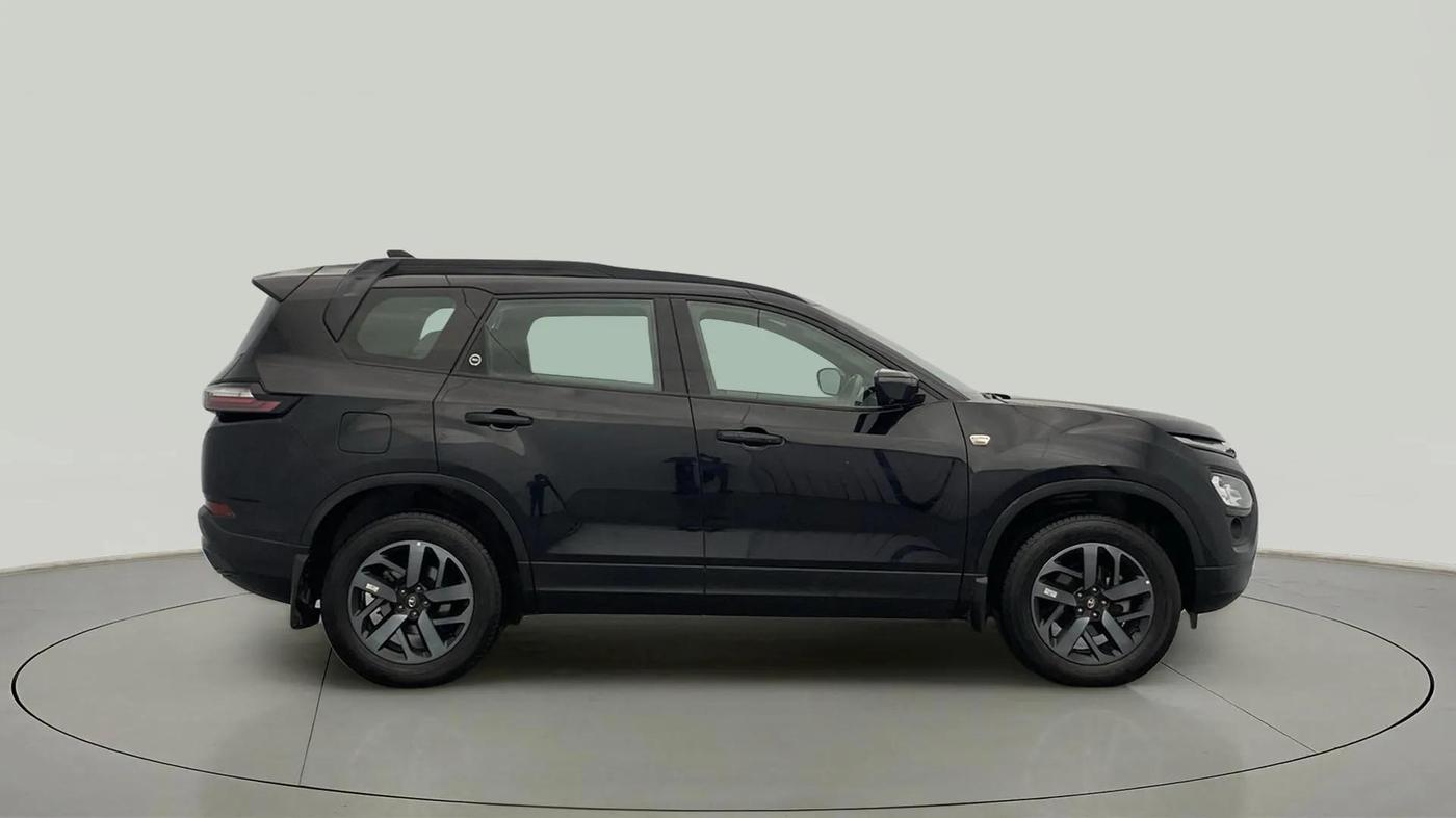 2023 Tata Safari ACCOMPLISHED PLUS DARK EDITION AT, Diesel, Automatic, 17,176 km, Right Side View