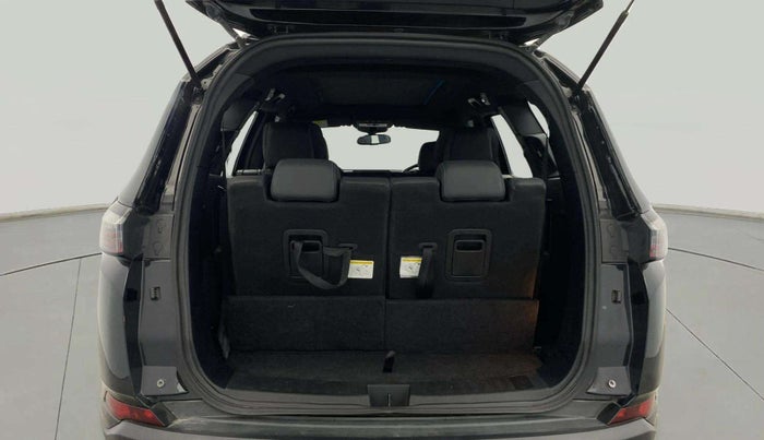 2025 Tata Safari ACCOMPLISHED PLUS DARK EDITION AT, Diesel, Automatic, 17,160 km, Boot Open Zoomed View