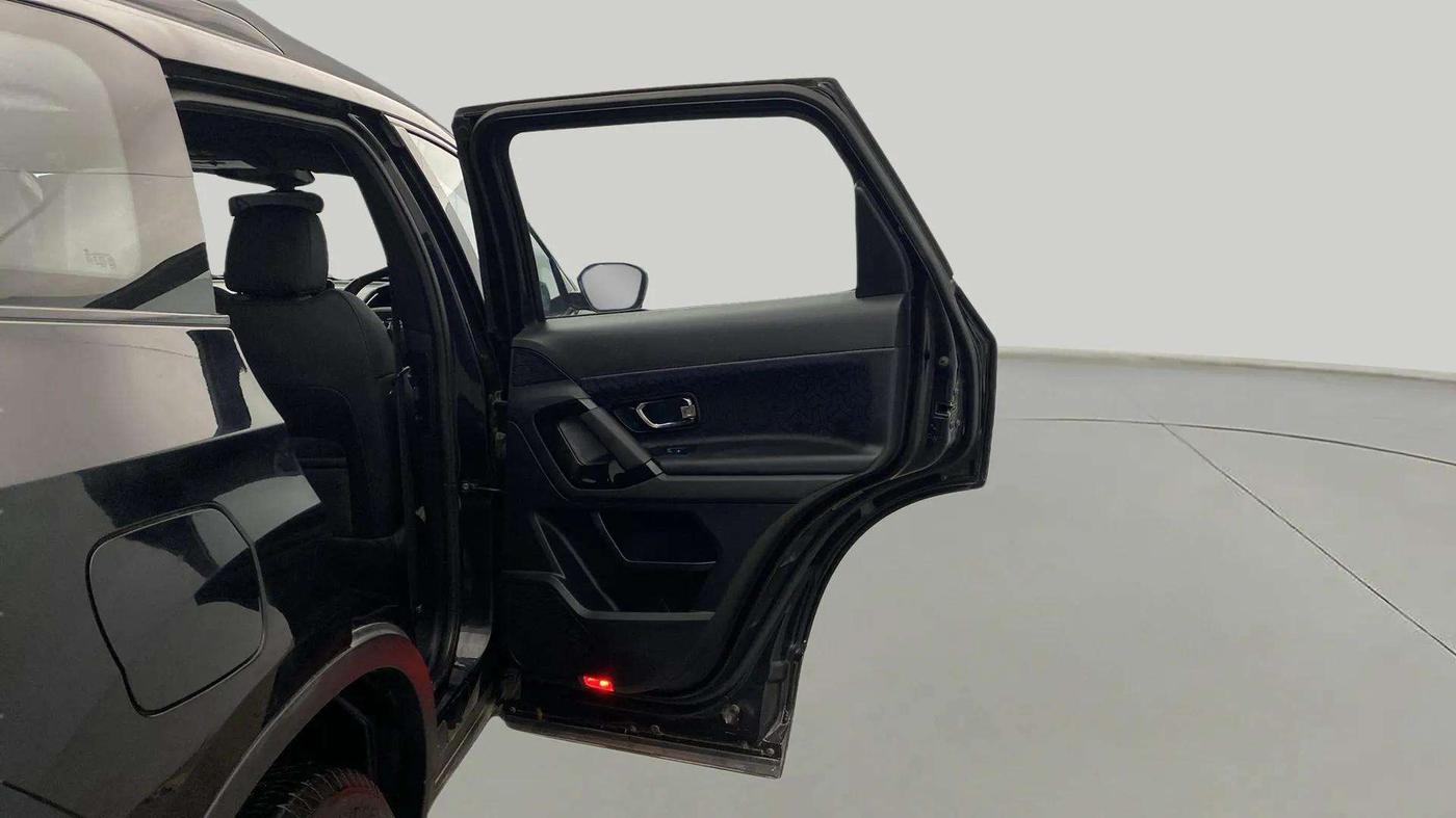 2023 Tata Safari ACCOMPLISHED PLUS DARK EDITION AT, Diesel, Automatic, 17,176 km, RHS Rear Door