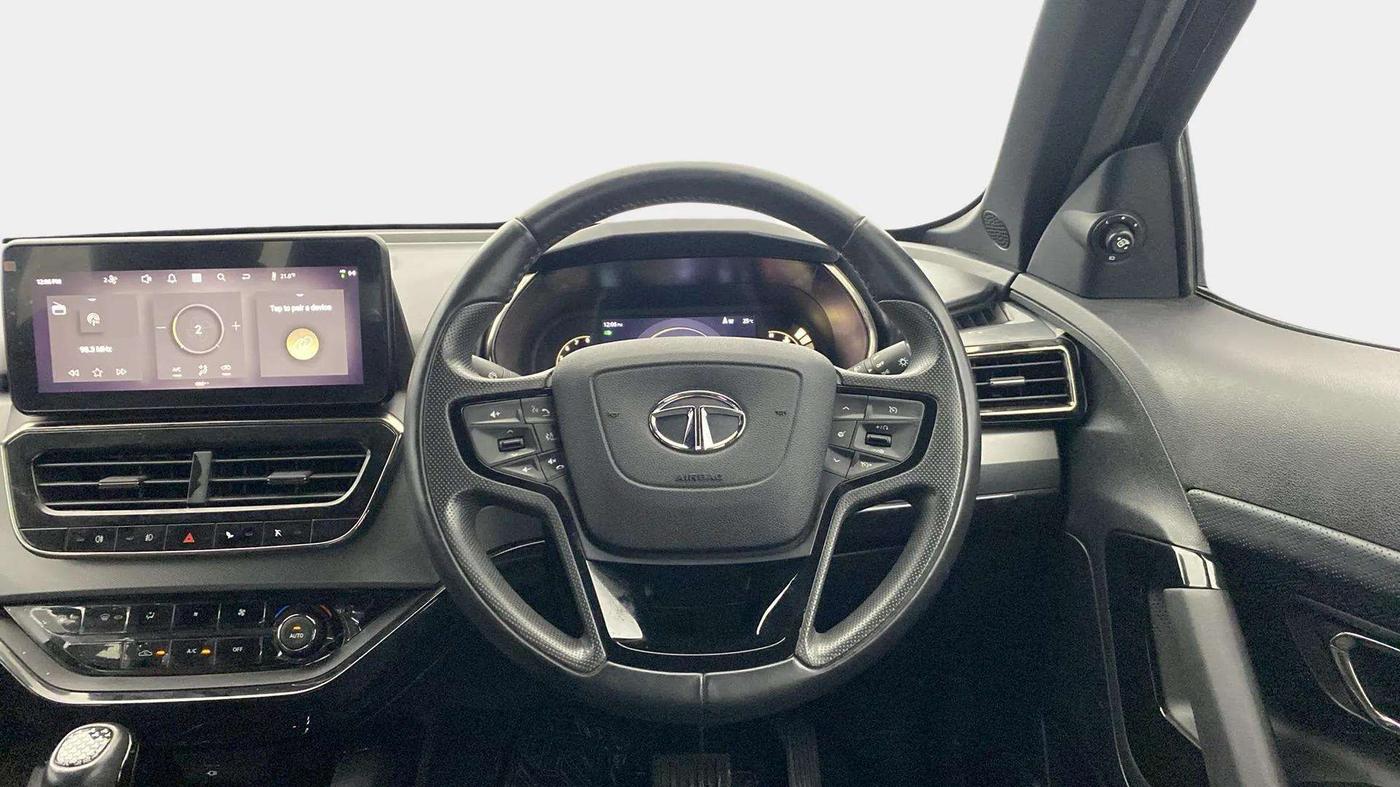 2023 Tata Safari ACCOMPLISHED PLUS DARK EDITION AT, Diesel, Automatic, 17,176 km, Steering Wheel Close Up