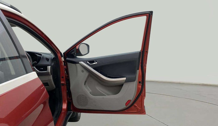 2019 Tata NEXON XZA PLUS PETROL DUAL TONE, Petrol, Automatic, 51,207 km, RHS Front Door