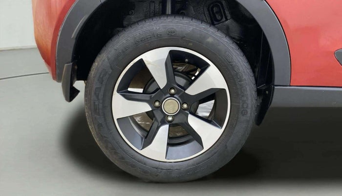 2019 Tata NEXON XZA PLUS PETROL DUAL TONE, Petrol, Automatic, 51,207 km, Right Rear Wheel