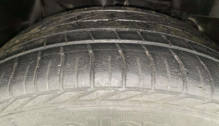 2019 Tata NEXON XZA PLUS PETROL DUAL TONE, Petrol, Automatic, 51,207 km, Right Front Tyre Tread
