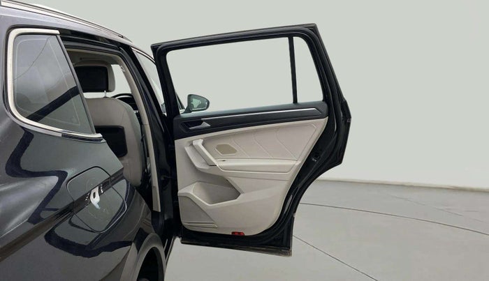 2020 Volkswagen TIGUAN ALL SPACE 2.0 TSI, Petrol, Automatic, 57,772 km, RHS Rear Door