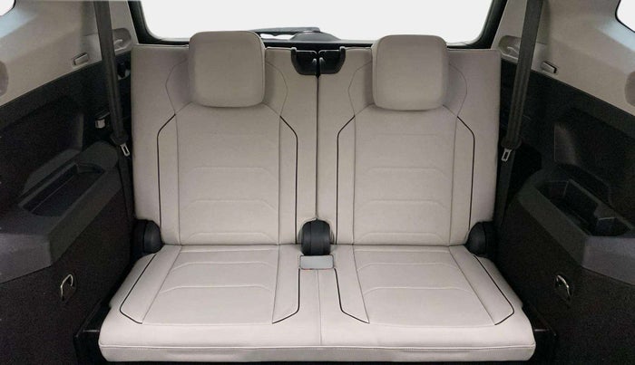 2020 Volkswagen TIGUAN ALL SPACE 2.0 TSI, Petrol, Automatic, 57,772 km, Third Seat Row ( optional )