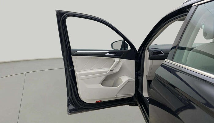 2020 Volkswagen TIGUAN ALL SPACE 2.0 TSI, Petrol, Automatic, 57,772 km, LHS Front Door