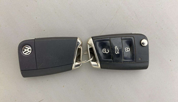 2020 Volkswagen TIGUAN ALL SPACE 2.0 TSI, Petrol, Automatic, 57,772 km, Key Close Up