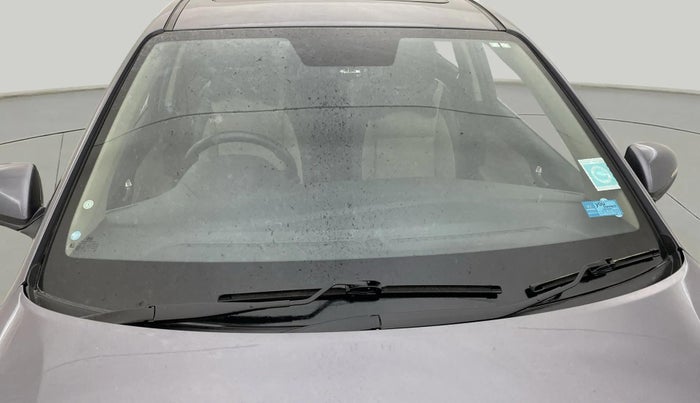 2017 Hyundai Verna 1.6 VTVT SX O, Petrol, Manual, 45,309 km, Front Windshield