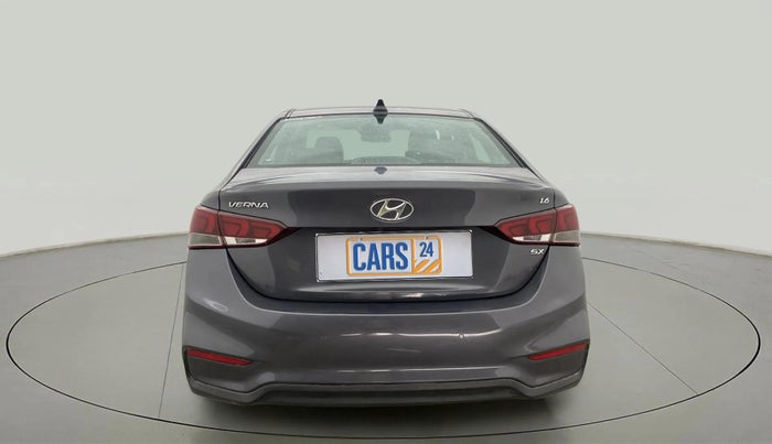 2017 Hyundai Verna 1.6 VTVT SX O, Petrol, Manual, 45,309 km, Back/Rear