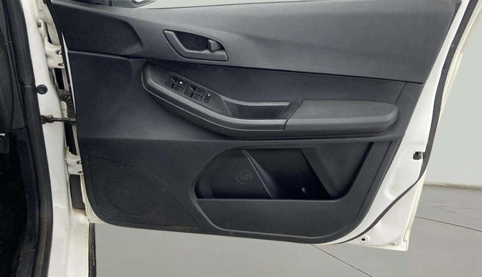 2021 Tata TIAGO NRG XZ MT, Petrol, Manual, 38,211 km, Driver Side Door Panels Control