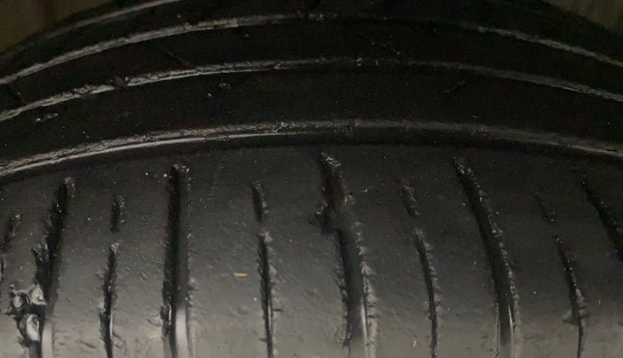 2021 Hyundai VENUE SX 1.5 (O) EXECUTIVE CRDI, Diesel, Manual, 47,419 km, Right Front Tyre Tread