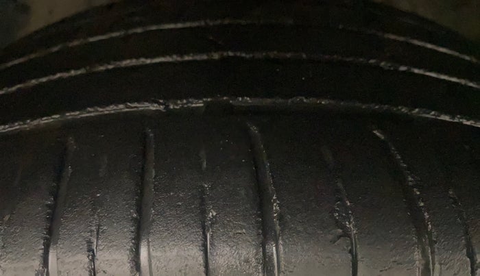 2021 Hyundai VENUE SX 1.5 (O) EXECUTIVE CRDI, Diesel, Manual, 47,419 km, Left Front Tyre Tread