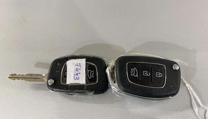 2018 Hyundai Creta E PLUS 1.6 PETROL, Petrol, Manual, 36,766 km, Key Close Up