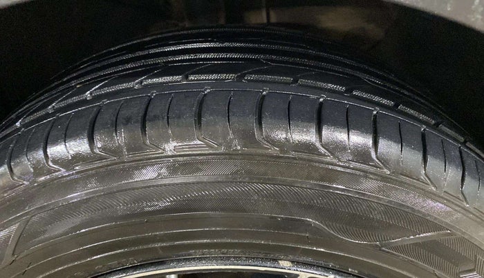2018 Hyundai Creta E PLUS 1.6 PETROL, Petrol, Manual, 36,766 km, Right Front Tyre Tread