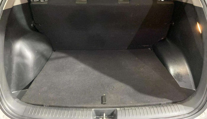 2018 Hyundai Creta E PLUS 1.6 PETROL, Petrol, Manual, 36,766 km, Boot Open Zoomed View