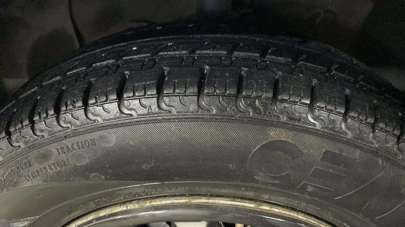 2019 Hyundai NEW SANTRO MAGNA, CNG, Manual, 93,360 km, Left Rear Tyre Tread