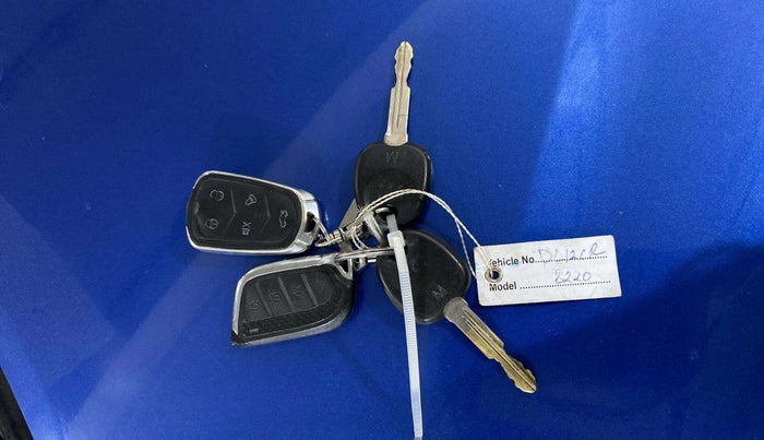 2019 Hyundai NEW SANTRO MAGNA, CNG, Manual, 93,237 km, Key Close Up
