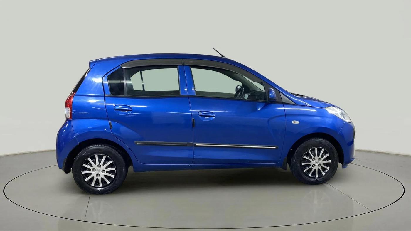 2019 Hyundai NEW SANTRO MAGNA, CNG, Manual, 93,360 km, Right Side View