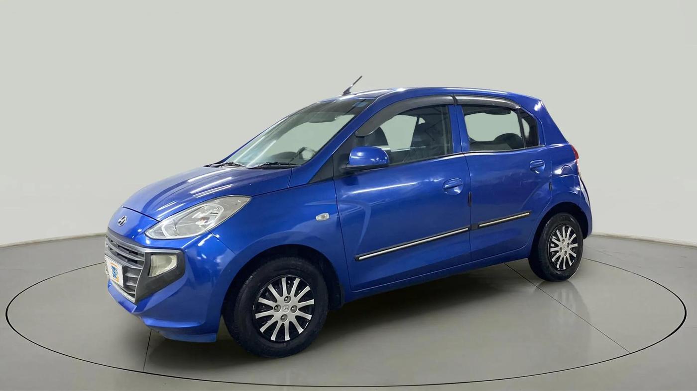 2019 Hyundai NEW SANTRO MAGNA, CNG, Manual, 93,360 km, Left Front Diagonal