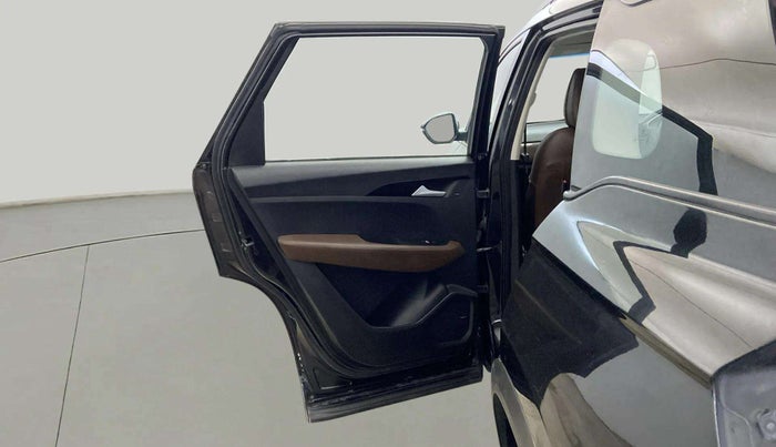 2022 MG HECTOR SHINE 1.5 PETROL TURBO CVT, Petrol, Automatic, 38,707 km, LHS Rear Door