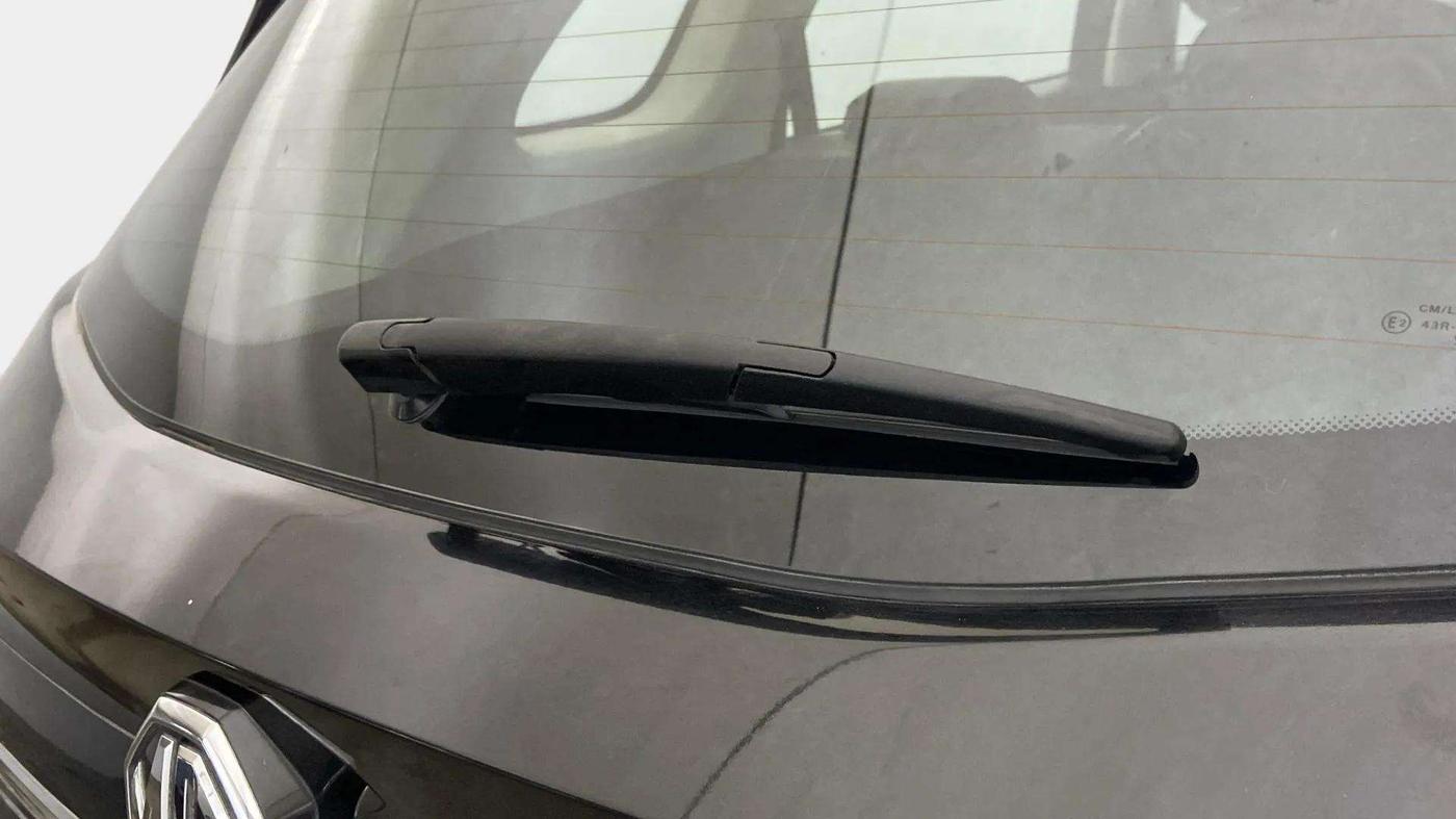 2022 MG HECTOR SHINE 1.5 PETROL TURBO CVT, Petrol, Automatic, 38,707 km, Rear Wiper