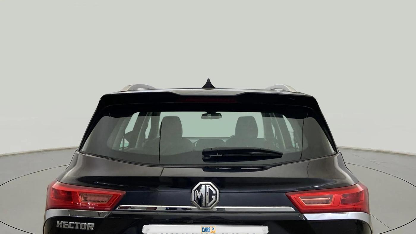 2022 MG HECTOR SHINE 1.5 PETROL TURBO CVT, Petrol, Automatic, 38,707 km, Rear Windshield
