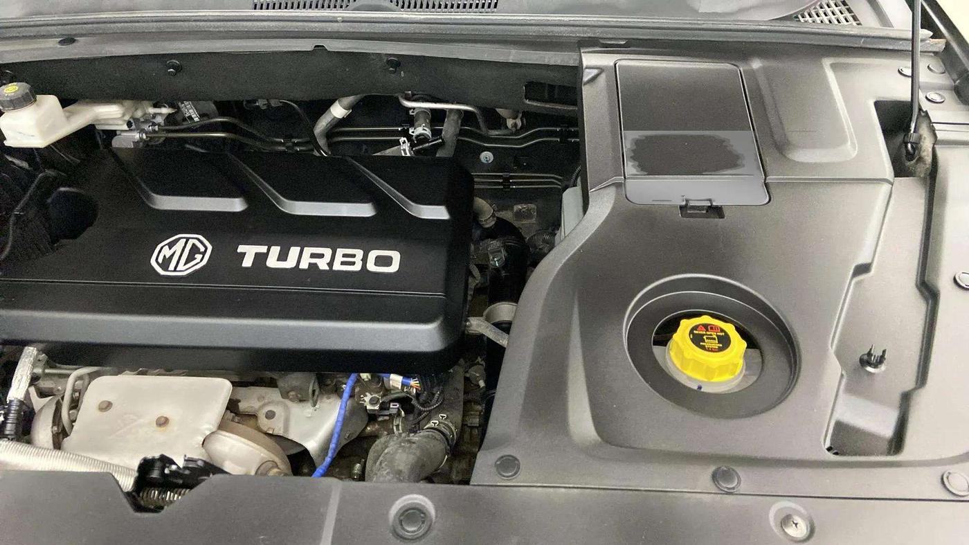 2022 MG HECTOR SHINE 1.5 PETROL TURBO CVT, Petrol, Automatic, 38,707 km, Engine View - Left