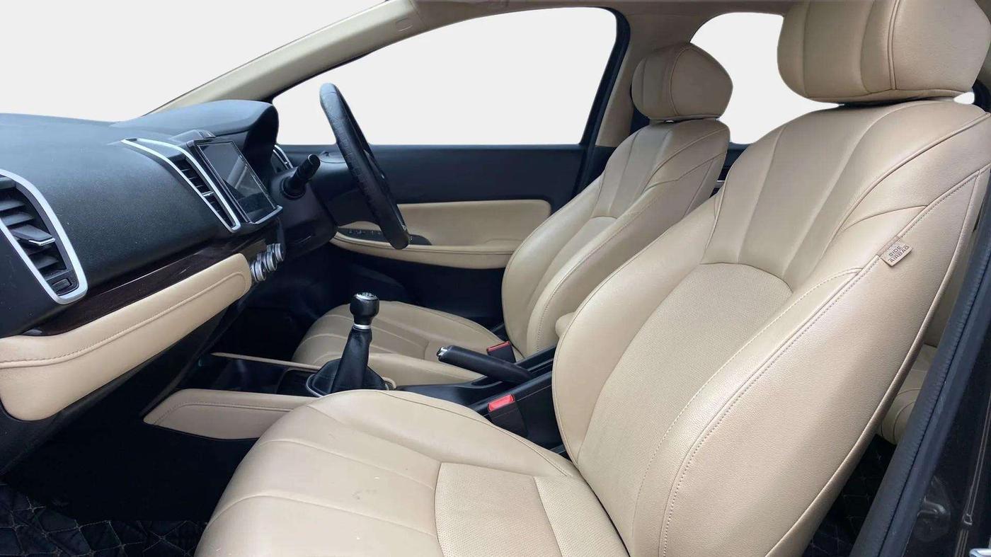 2022 Honda City 1.5L I-VTEC ZX, Petrol, Manual, 40,164 km, Right Side Front Door Cabin